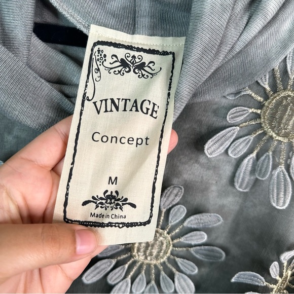 VINTAGE CONCEPT GRAY COWL NECK FLORAL EMBROIDERED TIE DYE SWEATER SIZE MEDIUM - Picture 4 of 7